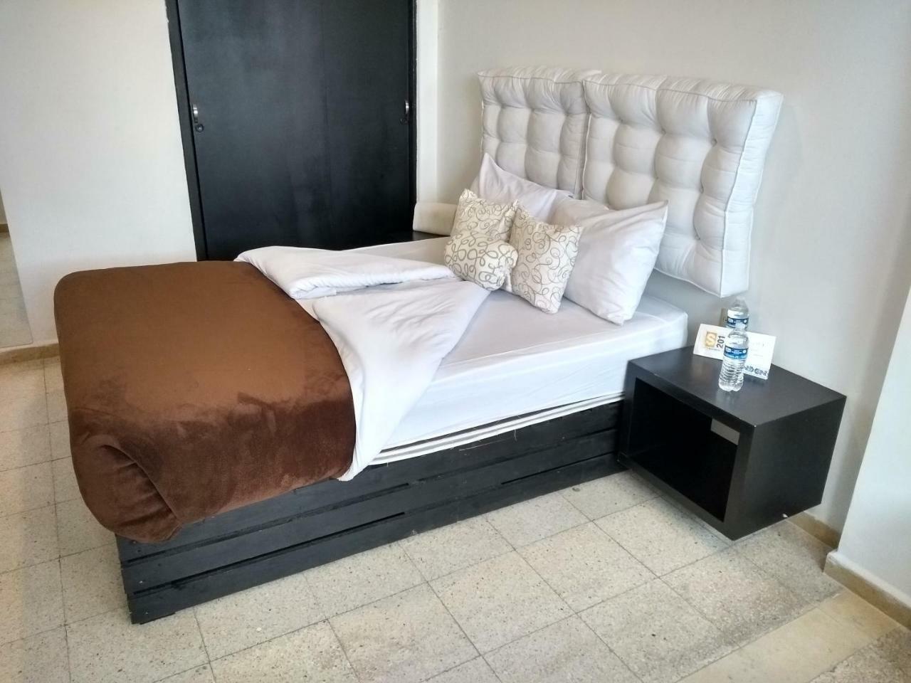 Suites 201 Πουέμπλα Εξωτερικό φωτογραφία