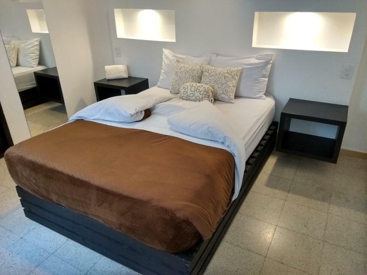 Suites 201 Πουέμπλα Εξωτερικό φωτογραφία
